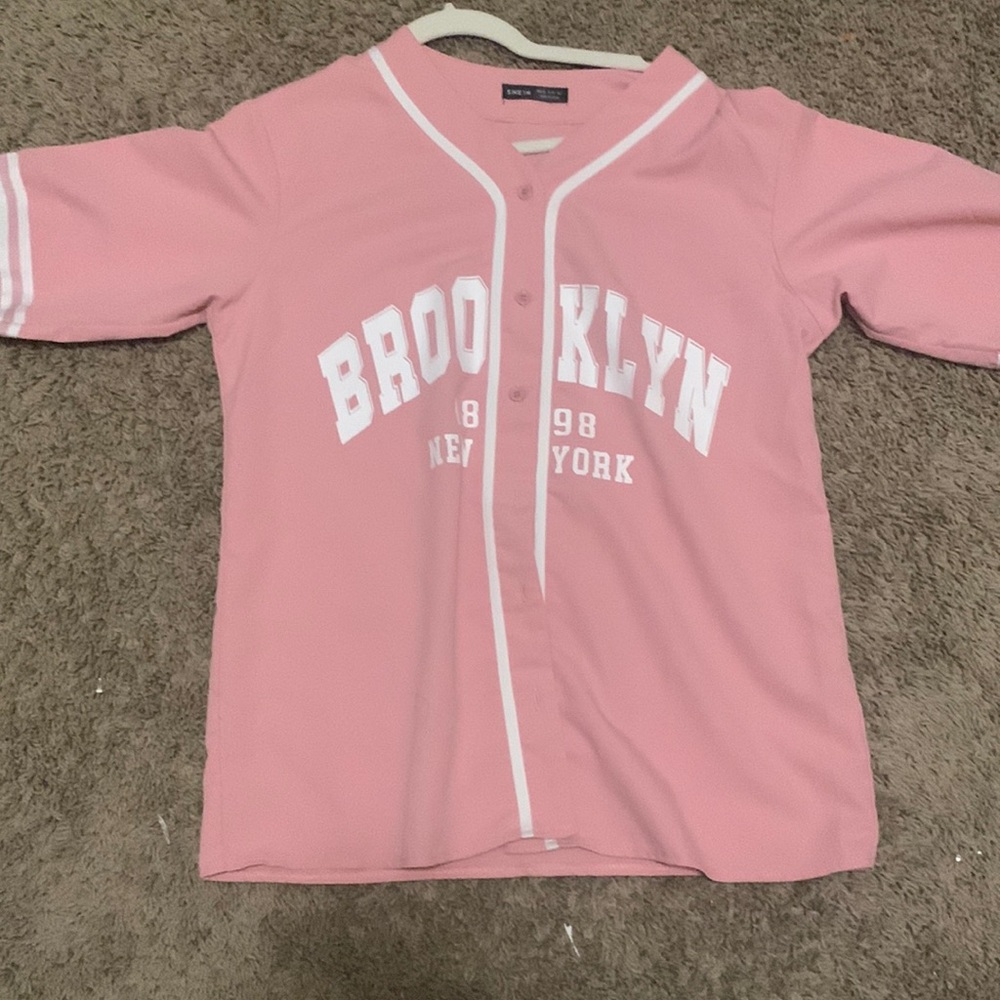 trendy jersey type top to wear over any cute crop top and oversized